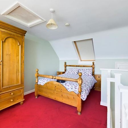 Holiday Apartment Iris Уотърфорд Екстериор снимка